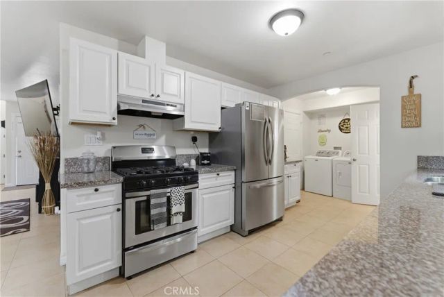 321 111 place, Los Angeles, CA 90061