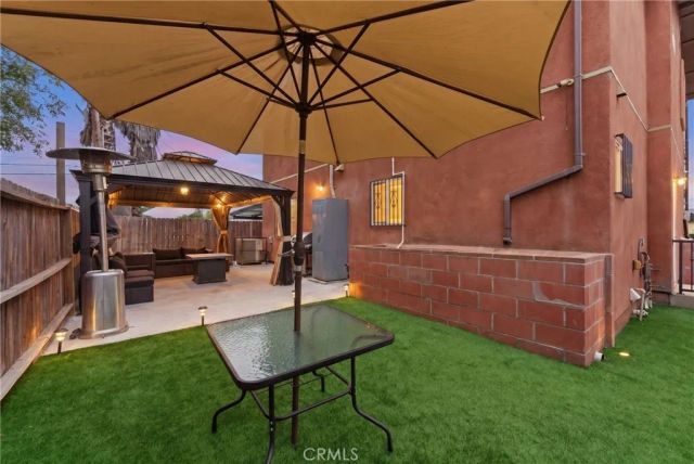 321 111 place, Los Angeles, CA 90061