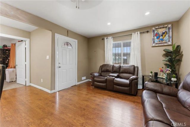 321 111 place, Los Angeles, CA 90061