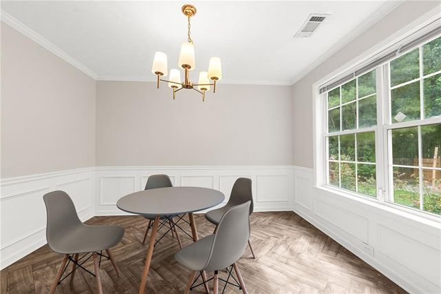 370 Manor Glen Drive, Suwanee, GA 30024