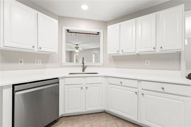 370 Manor Glen Drive, Suwanee, GA 30024