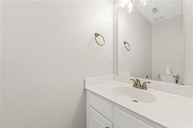 370 Manor Glen Drive, Suwanee, GA 30024