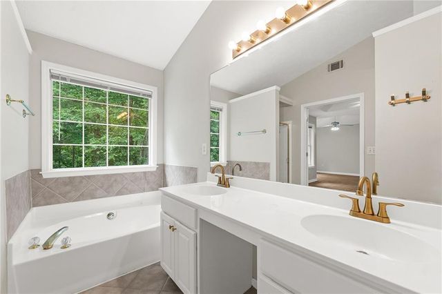 370 Manor Glen Drive, Suwanee, GA 30024