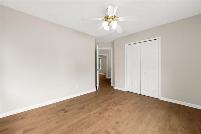 370 Manor Glen Drive, Suwanee, GA 30024