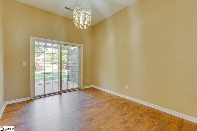 22 Crossvine Way, Simpsonville, SC 29680