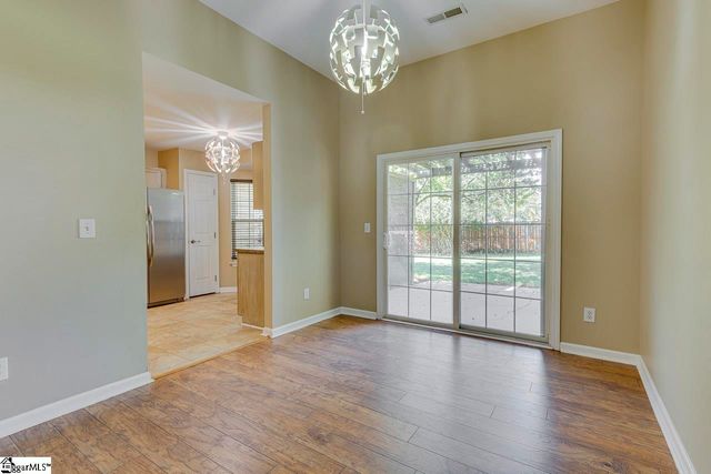 22 Crossvine Way, Simpsonville, SC 29680