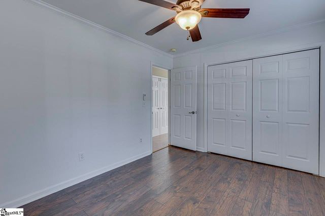 22 Crossvine Way, Simpsonville, SC 29680