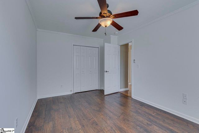 22 Crossvine Way, Simpsonville, SC 29680