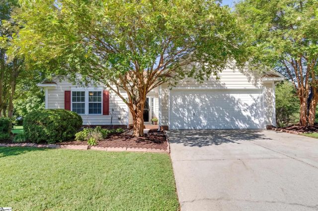22 Crossvine Way, Simpsonville, SC 29680