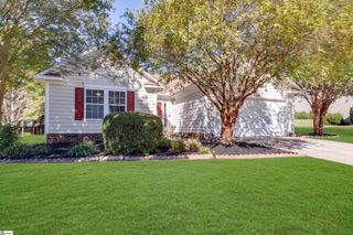 22 Crossvine Way, Simpsonville, SC 29680