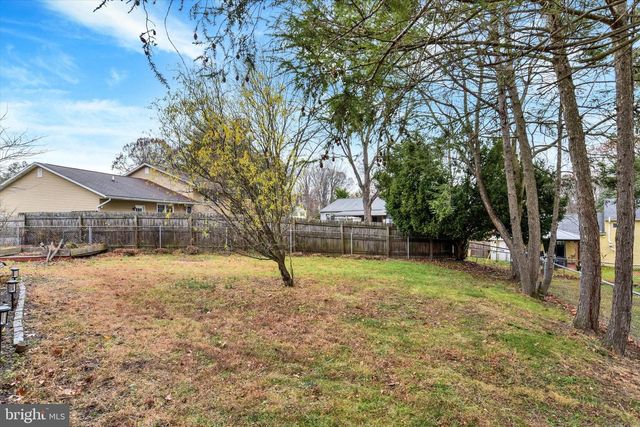 5586 EDSEL ST, Harrisburg, PA 17109