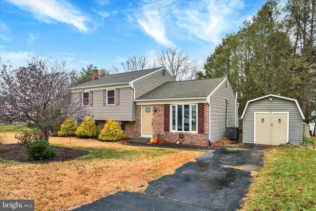 5586 EDSEL ST, Harrisburg, PA 17109