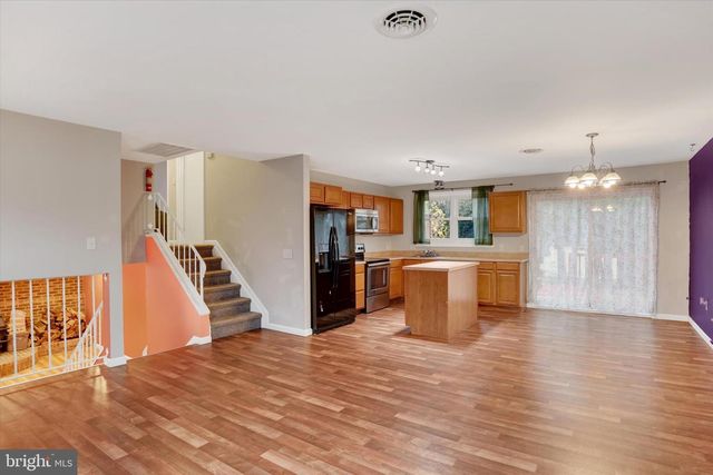 5586 EDSEL ST, Harrisburg, PA 17109