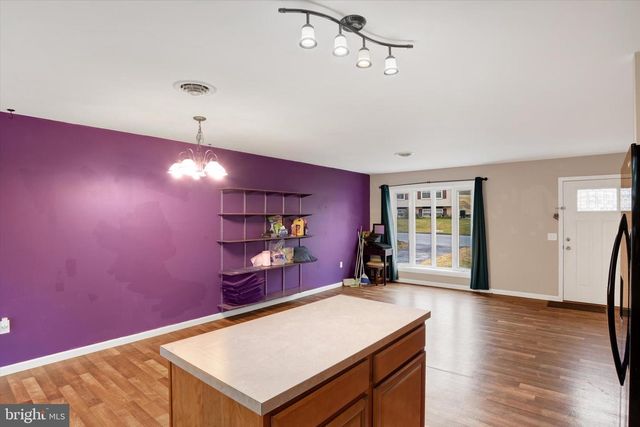 5586 EDSEL ST, Harrisburg, PA 17109