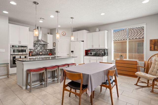 7032 LOOKOUT Road, Rio Rancho, NM 87144