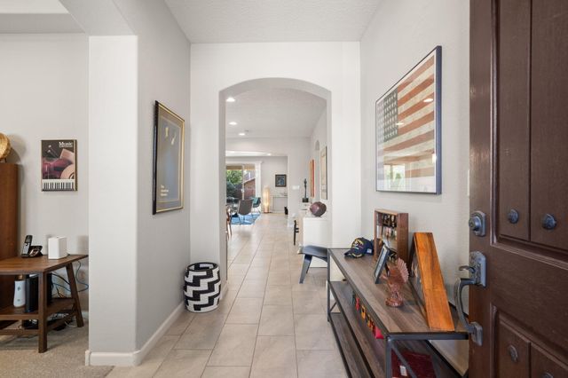 7032 LOOKOUT Road, Rio Rancho, NM 87144