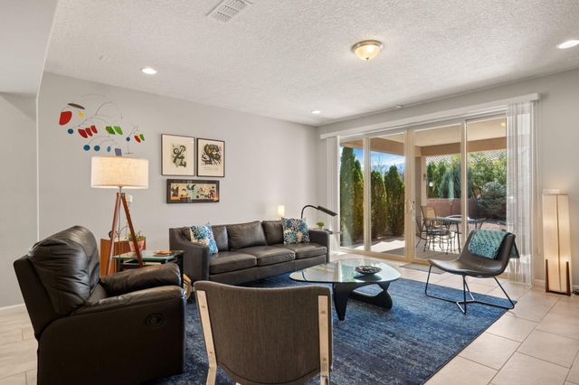 7032 LOOKOUT Road, Rio Rancho, NM 87144