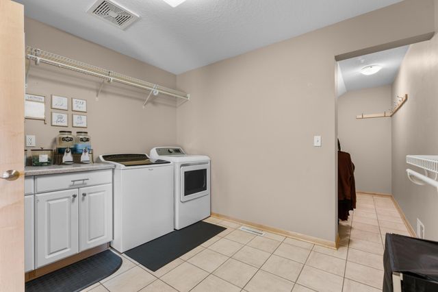 2980 Darcy Drive NE, Rochester, MN 55906