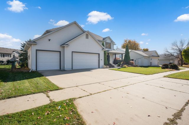 2980 Darcy Drive NE, Rochester, MN 55906