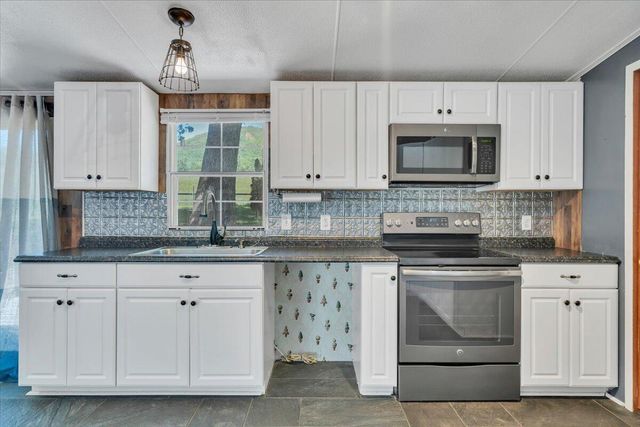 1102 Whip O Will LN, Montvale, VA 24122