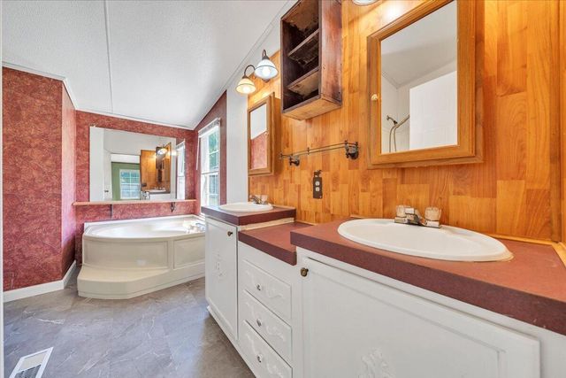 1102 Whip O Will LN, Montvale, VA 24122