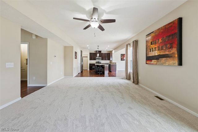5484 Diamond Creek Drive, Medina, OH 44256