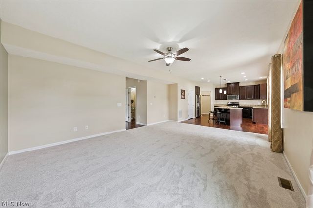 5484 Diamond Creek Drive, Medina, OH 44256