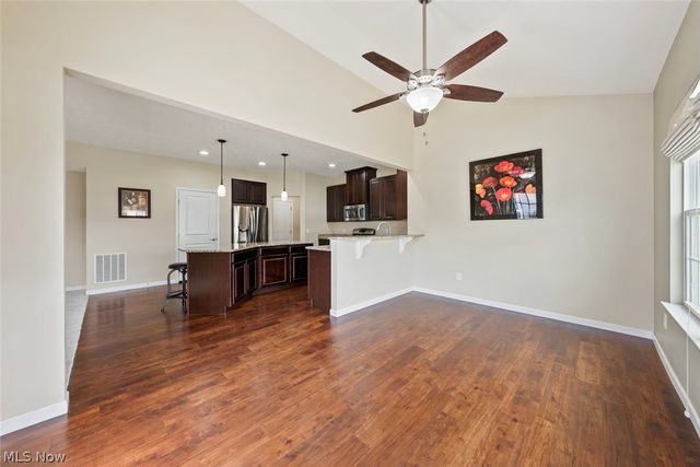 5484 Diamond Creek Drive, Medina, OH 44256