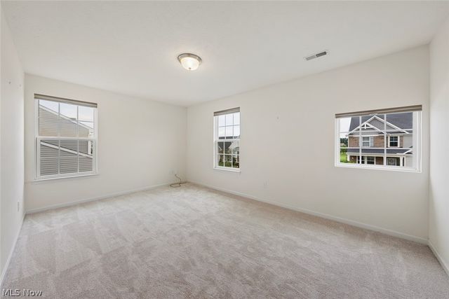 5484 Diamond Creek Drive, Medina, OH 44256