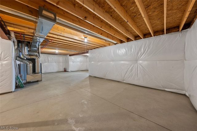 5484 Diamond Creek Drive, Medina, OH 44256