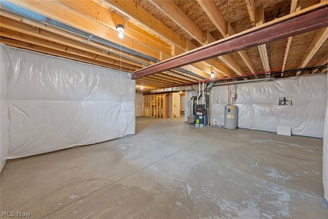 5484 Diamond Creek Drive, Medina, OH 44256