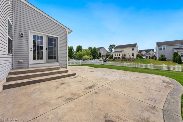 5484 Diamond Creek Drive, Medina, OH 44256