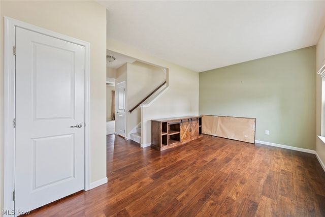 5484 Diamond Creek Drive, Medina, OH 44256