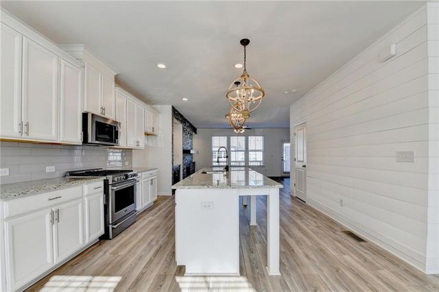 2689 Richmond Row Drive, Suwanee, GA 30024