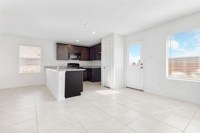 1645 Woodbrook Lane, Hutchins, TX 75141