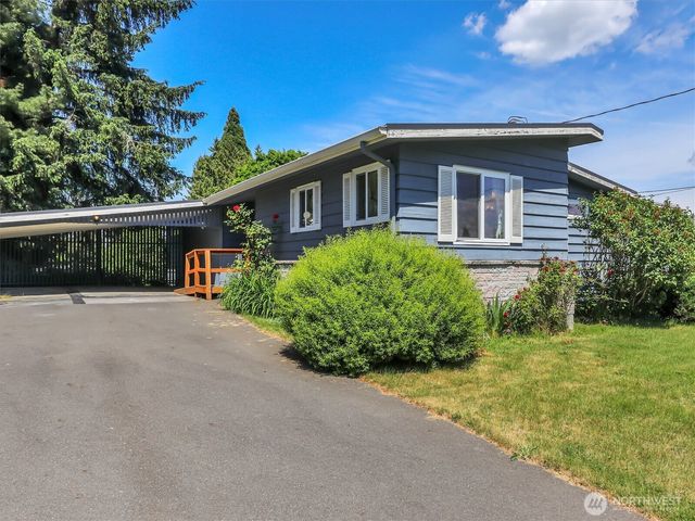 6512 NE 196th Street, Kenmore, WA 98028