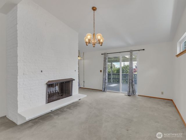 6512 NE 196th Street, Kenmore, WA 98028