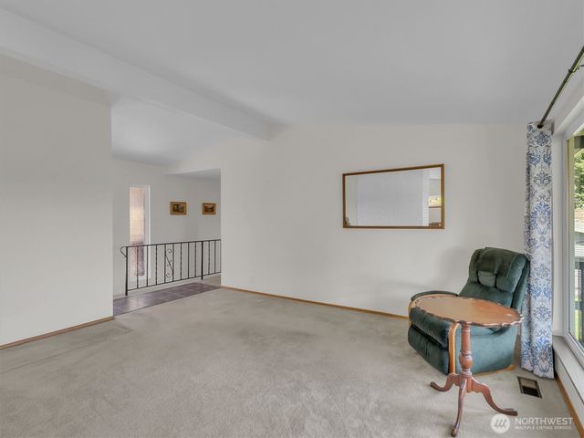 6512 NE 196th Street, Kenmore, WA 98028