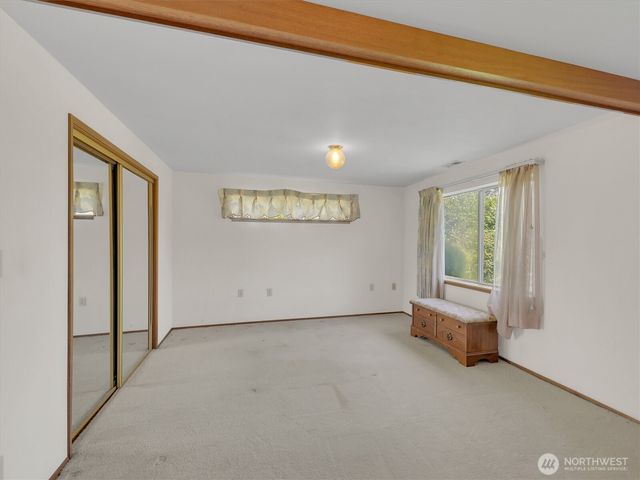 6512 NE 196th Street, Kenmore, WA 98028