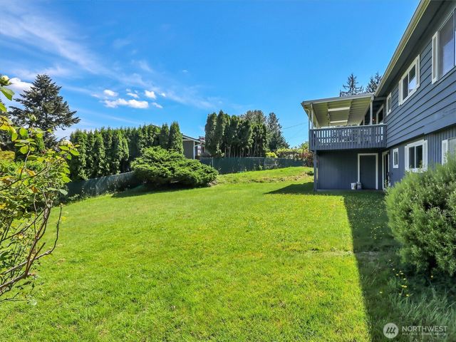 6512 NE 196th Street, Kenmore, WA 98028