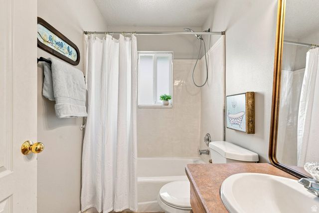 1112 N 700 E, Springville, UT 84663