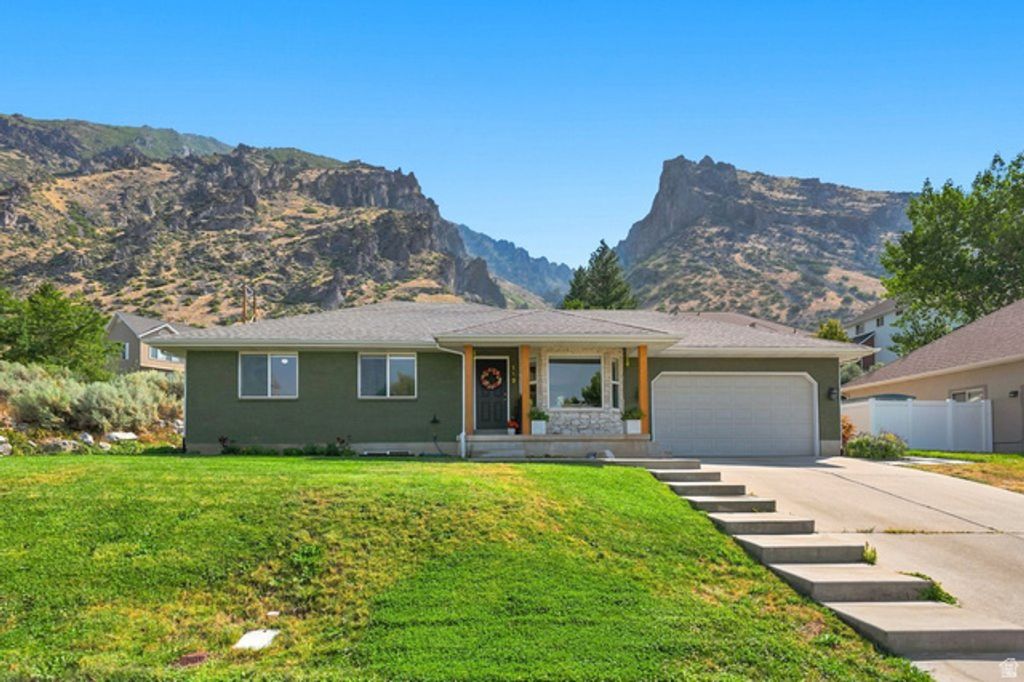 1112 N 700 E, Springville, UT 84663