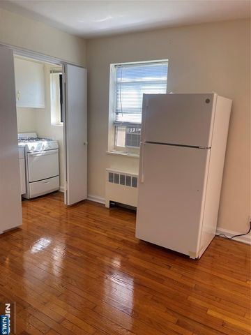 2329-2339 Hudson Terrace A13, Fort Lee, NJ 07024