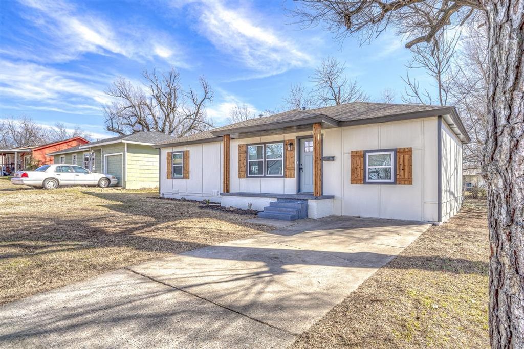 Image 1 of property listing at 1012 Holly Lane, Oklahoma City, OK 73110
