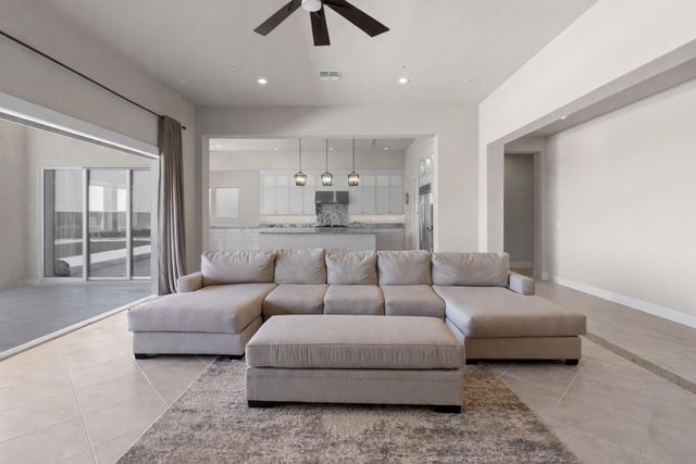 4057 Whitney Vista Ln, Rocklin, CA 95677