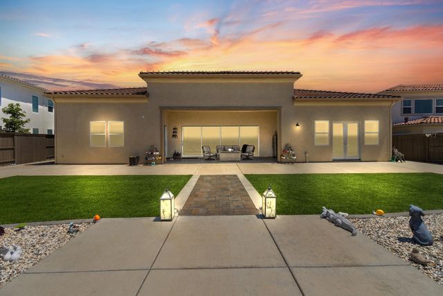 4057 Whitney Vista Ln, Rocklin, CA 95677