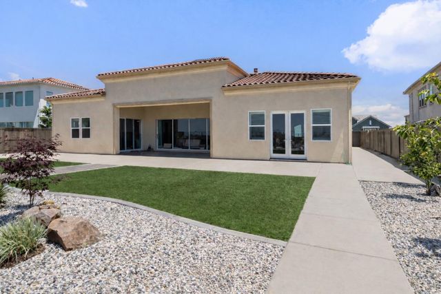 4057 Whitney Vista Ln, Rocklin, CA 95677