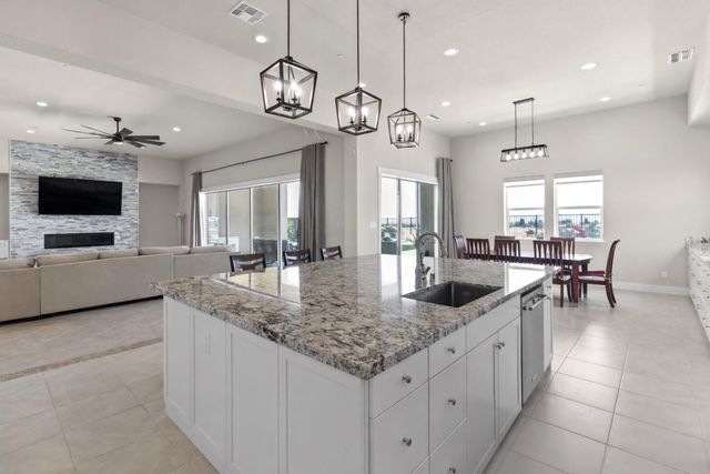 4057 Whitney Vista Ln, Rocklin, CA 95677