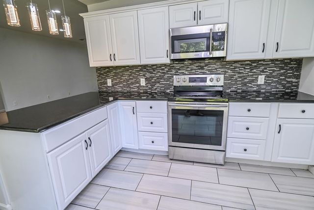967 Madison Circle, Lewisville, TX 75067
