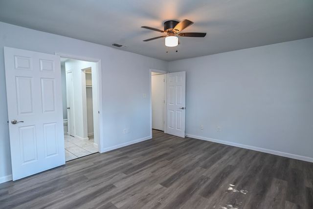 967 Madison Circle, Lewisville, TX 75067